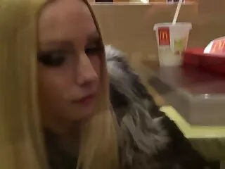 Kiara Lord porno sub y Anina Silk orquestaron un fisting lésbico