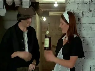 Un aficionado porno sub españ ve a un miembro de este tamaño frente a ella por primera vez