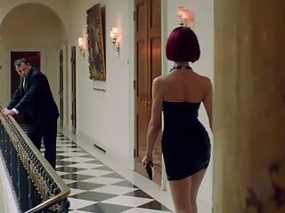 Domina golpea a sus perras con el puño xnxx sub titulado en español