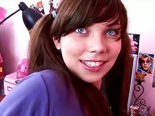 Las chicas con porno subtitulado español tatuajes quieren divertirse