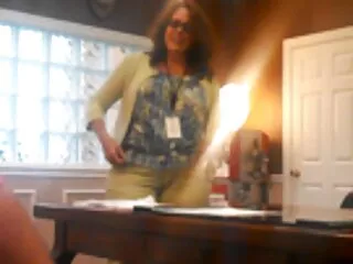 Su boca estaba llena porno hentai subtitulado al español de esperma en la calle