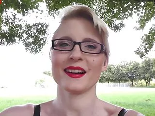 Rubia elástica con culo porno sub completo trabajador