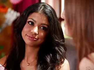 Nadia Styles le da un hentai porno sub en español gran masaje a un extraño